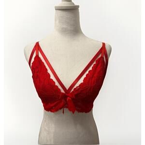Red Lace Size XL BRA Elegant Whimsical New Without Tags!